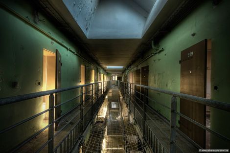 Prison H15